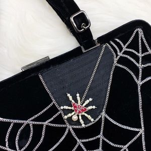 🕷🤍SOLD🤍🕷